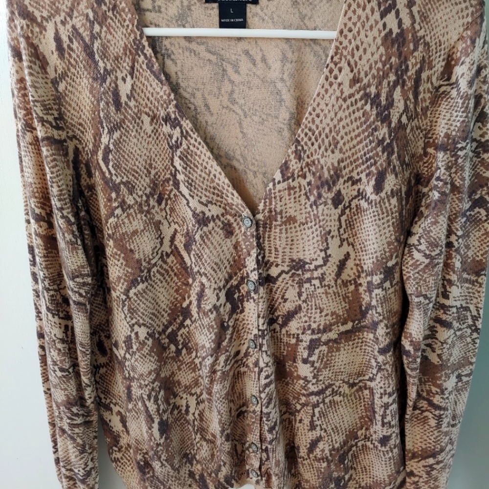 Lucky multi color lightweight, long sleeve sweater.